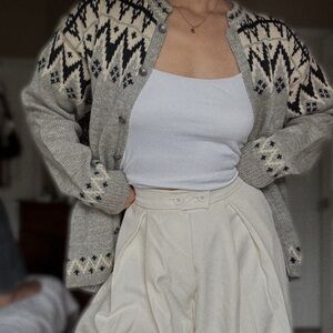 Unique Vintage Gray and Cream Patterned Cardigan